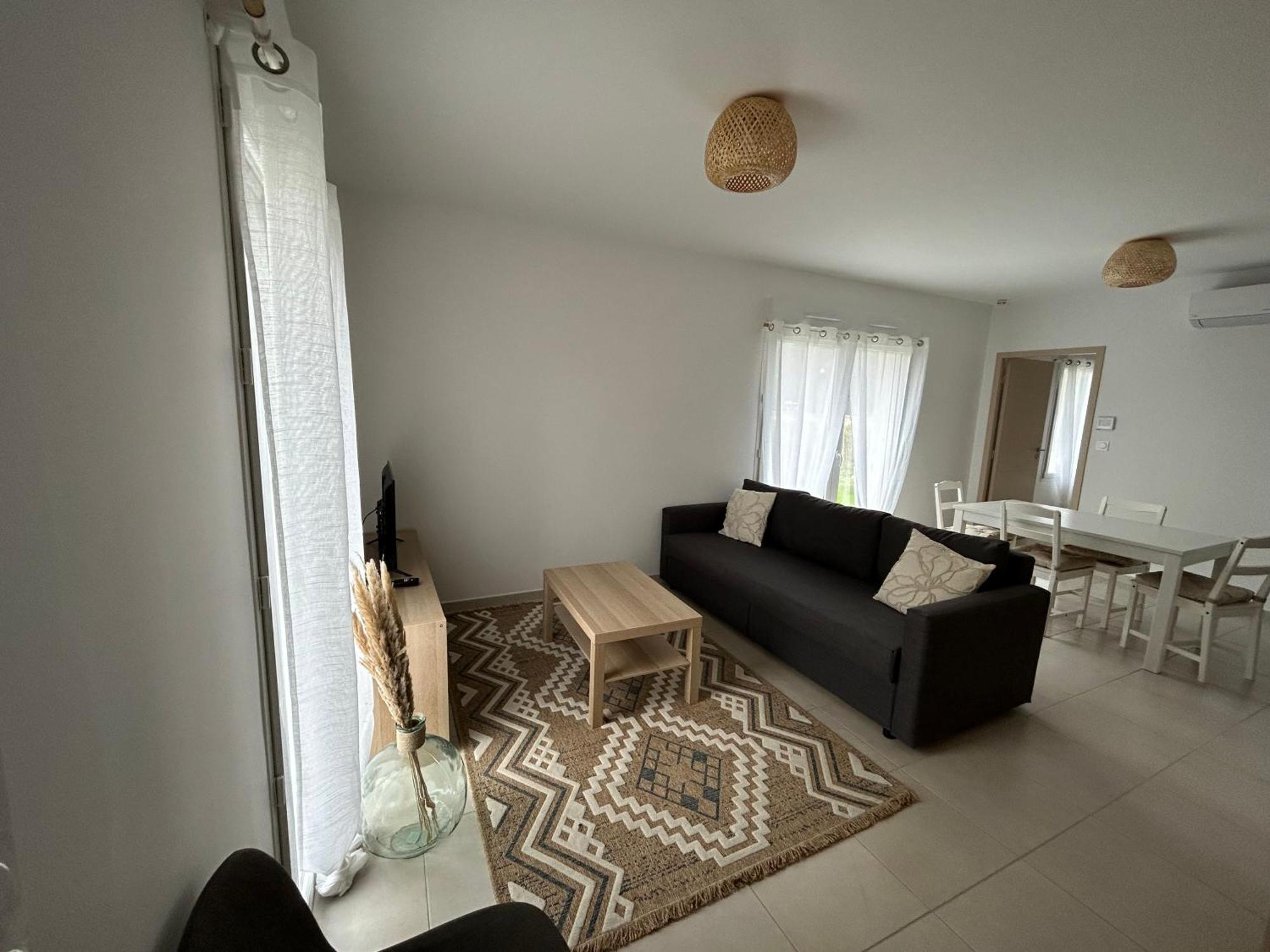 Appartement Avec Jardin Chateauneuf-de-Galaure Εξωτερικό φωτογραφία